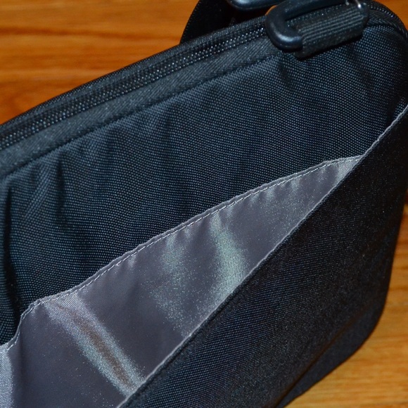 Tribeca NHL Pittsburgh Penguins iPad/tablet sleeve/case - NEW - Picture 9 of 14